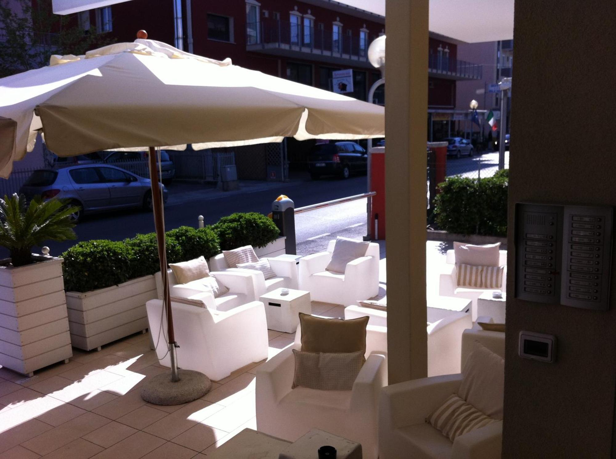 Residence Belmare Rimini Exterior photo